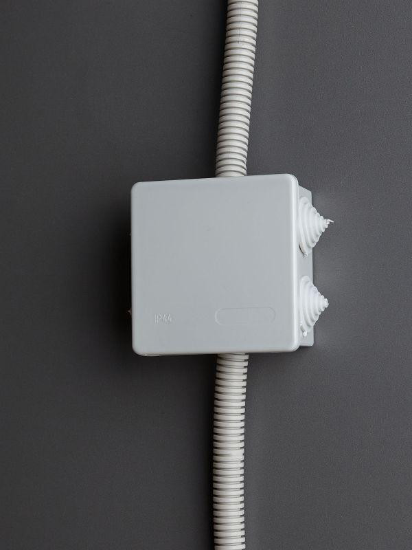 Коробка распаячная ОП 85х85х40 IP44 KM41235 (6 каб.ввод.) IEK UKO11-085-085-040-K41-44