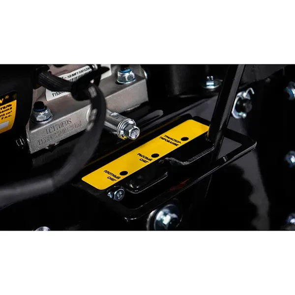 Снегоуборщик STT761E CHAMPION