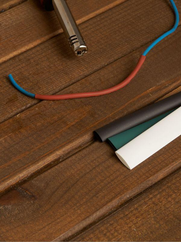 Набор трубок термоусадочных тонкостен. ТТУ 2/1; 4/2; 6/3; 8/4 (З; С; К; Ч) 20х8см разноцвет. IEK UDRS-D2-D8-10-3