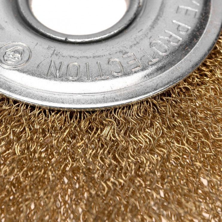 Щетка дисковая для УШМ витая латунированная проволока 125мм отв. 22.23мм Kranz KR-91-1242