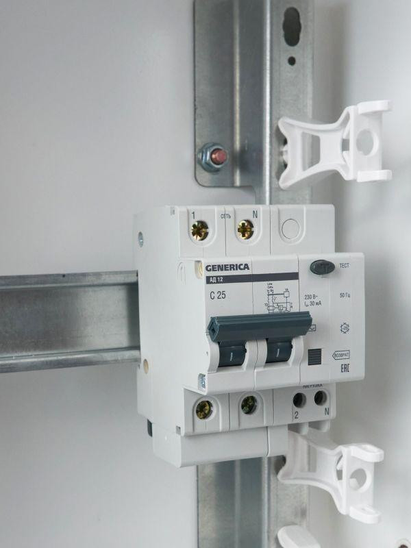 Выключатель автоматический дифференциального тока 2п 25А 30мА АД12 GENERICA MAD15-2-025-C-030