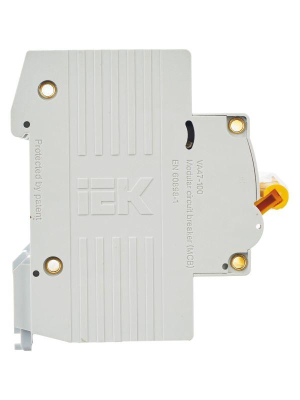 Выключатель автоматический модульный 3п C 25А 10кА ВА47-100 KARAT IEK MVA40-3-025-C