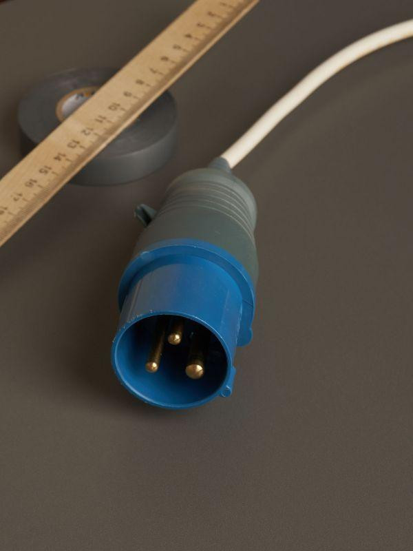 Вилка эл. каб. 16А 2P+PE 16А 220В IP44 ССИ-013 IEK PSR01-016-3